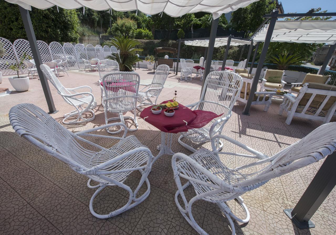 B&B Decarlo Property Tropea Exterior photo